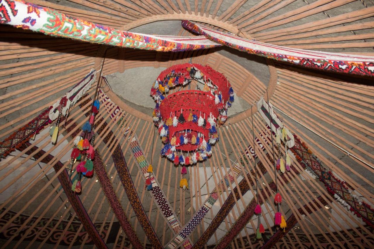 Kyzylkum Nights Camp & Family Yurt Hotel Nurota Ngoại thất bức ảnh