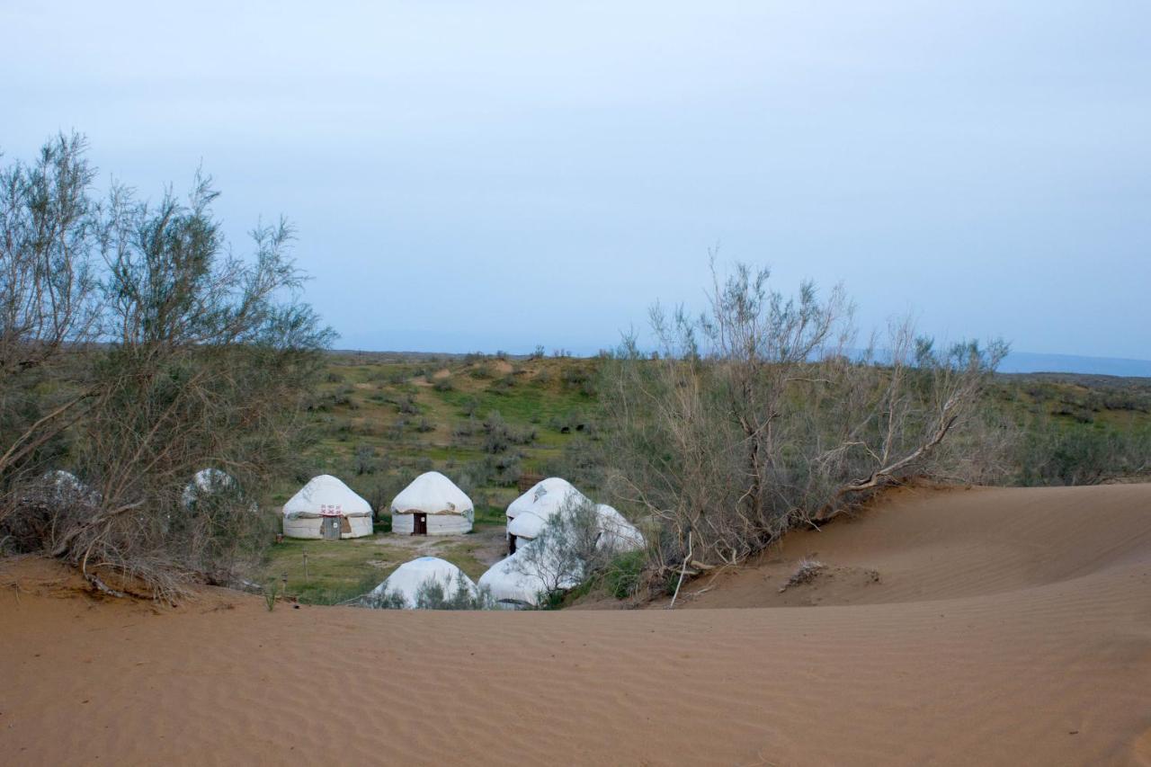 Kyzylkum Nights Camp & Family Yurt Hotel Nurota Ngoại thất bức ảnh