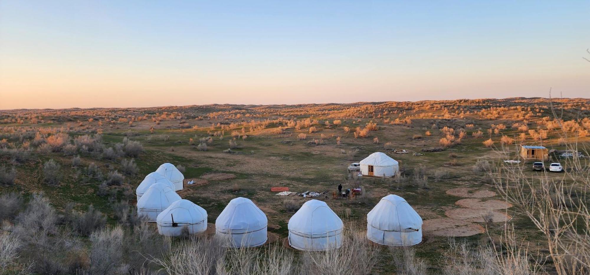 Kyzylkum Nights Camp & Family Yurt Hotel Nurota Ngoại thất bức ảnh